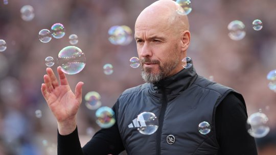 OFICIAL | Erik ten Hag a fost demis de la Manchester United. Cine îl înlocuiește temporar