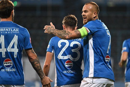 Denis Alibec, sincer după Farul - Craiova 3-2: "Ne-a fost frică" / "Îi mulțumim că ne-a dat încredere"