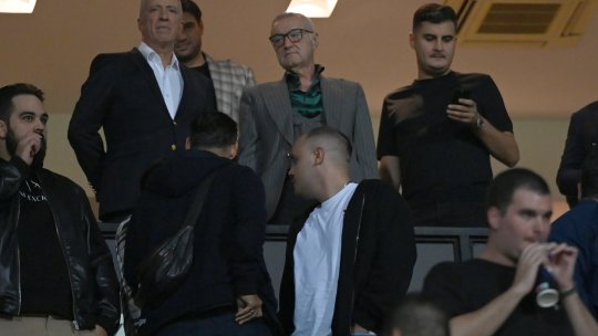 Mai mulți fani ai lui PAOK au venit să îl salute pe Gigi Becali înaintea duelului cu FCSB. Cum a reacționat patronul campioanei României