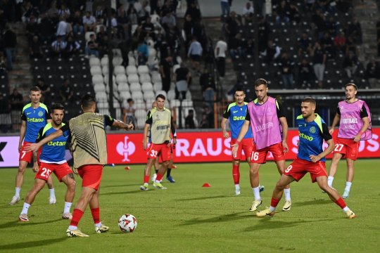 Probleme de transmisiune în primele minute ale PAOK - FCSB. Ce s-a întâmplat