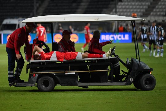 Gigi Becali i-a spus 5 cuvinte lui Mihai Lixandru după ce s-a accidentat. Cât va absenta, de fapt, jucătorul de la FCSB: ”Asta e situația”