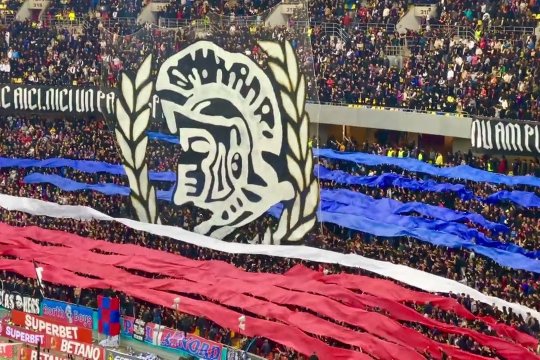 Închisoare pentru fanii FCSB arestați înaintea meciului cu PAOK! Ce sențină au primit suporterii campioanei în Grecia