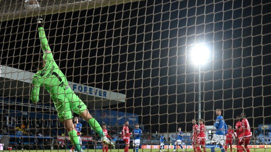 Adnan Golubovic, paradă de senzație în fața Farului! Cum și-a salvat echipa portarul lui Dinamo