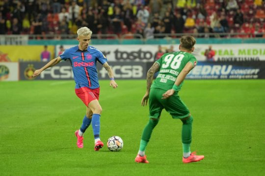 FCSB - Gloria Buzău 3-2. Campioana României întoarce scorul și câștigă cele 3 puncte