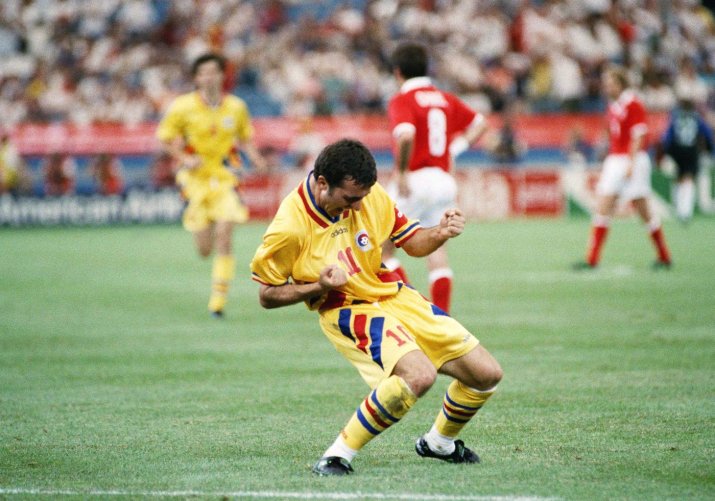 Hagi, în tricoul României