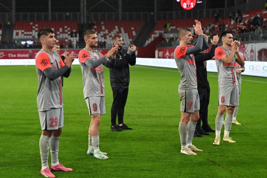 ”L-am tras de șunci cum l-a tras Dorinel pe ăla de tricou!”. Gigi Becali susține că un fotbalist de la FCSB are kilograme în plus: ”E dolofănel...”