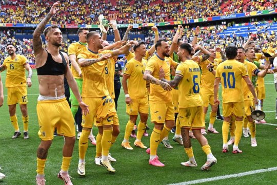 Obiectivul îndrăzneț al ”tricolorilor”, dezvăluit de Alibec: ”Ne gândim că vom întrece Generaţia de Aur”