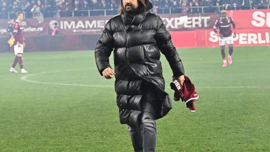 Dan Alexa, emoționat după ce a dat lovitura de start la Rapid - UTA: ”Mă simt onorat!” + Jucătorul care l-a dat pe spate: ”Extraordinar! Unul dintre cei mai buni din Liga 1”