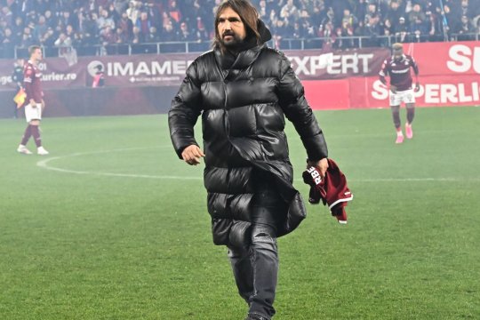 Dan Alexa, emoționat după ce a dat lovitura de start la Rapid - UTA: ”Mă simt onorat!” + Jucătorul care l-a dat pe spate: ”Extraordinar! Unul dintre cei mai buni din Liga 1”