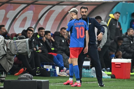 Octavian Popescu, "executat" după doar 27 de minute din U Cluj - FCSB. Ce s-a întâmplat