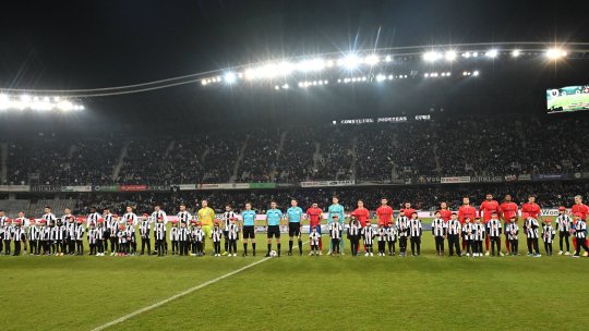 Prezență rară pe stadioanele din România! Antrenorul român dorit la națională a venit la U Cluj - FCSB