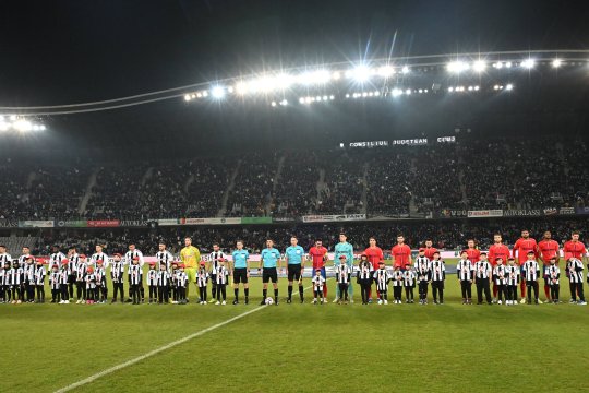 Prezență rară pe stadioanele din România! Antrenorul român dorit la națională a venit la U Cluj - FCSB