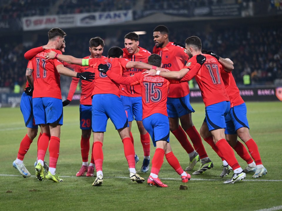 FCSB a învins liderul U Cluj, scor 2-1