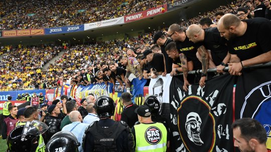 Amenințări pentru un scenariu similar celui de anul trecut pe Arena Națională. Fanii naționalei vor să facă din nou scandal la meciul împotriva kosovarilor: "Sârbii sunt frații noștri"