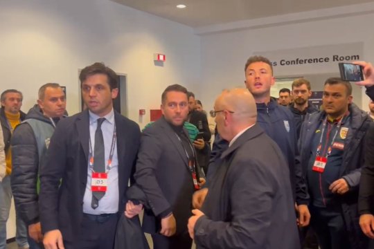 Aproape de bătaie la vestiare, după România - Kosovo! Imaginile cu tensiunea uriașă: căpitanul oaspeților, calmat cu greu