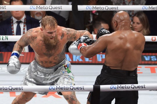 Ce s-a întâmplat în lupta dintre Tyson și Jake Paul. ”Iron” Mike, învins de YouTuber-ul cu 31 de ani mai tânăr