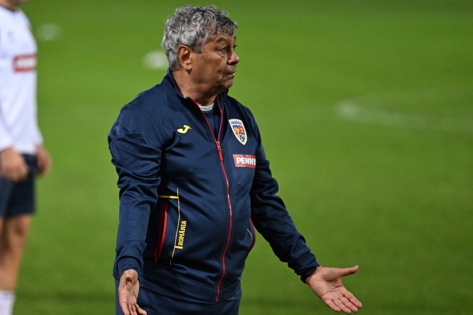 Mircea Lucescu, în timpul unui antrenamet al echipei naționale