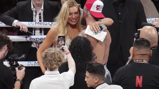 E campioană mondială și medaliată la Jocurile Olimpice, iar acum se iubește cu omul momentului în sport. Cine este iubita lui Jake Paul, "călăul" lui Mike Tyson