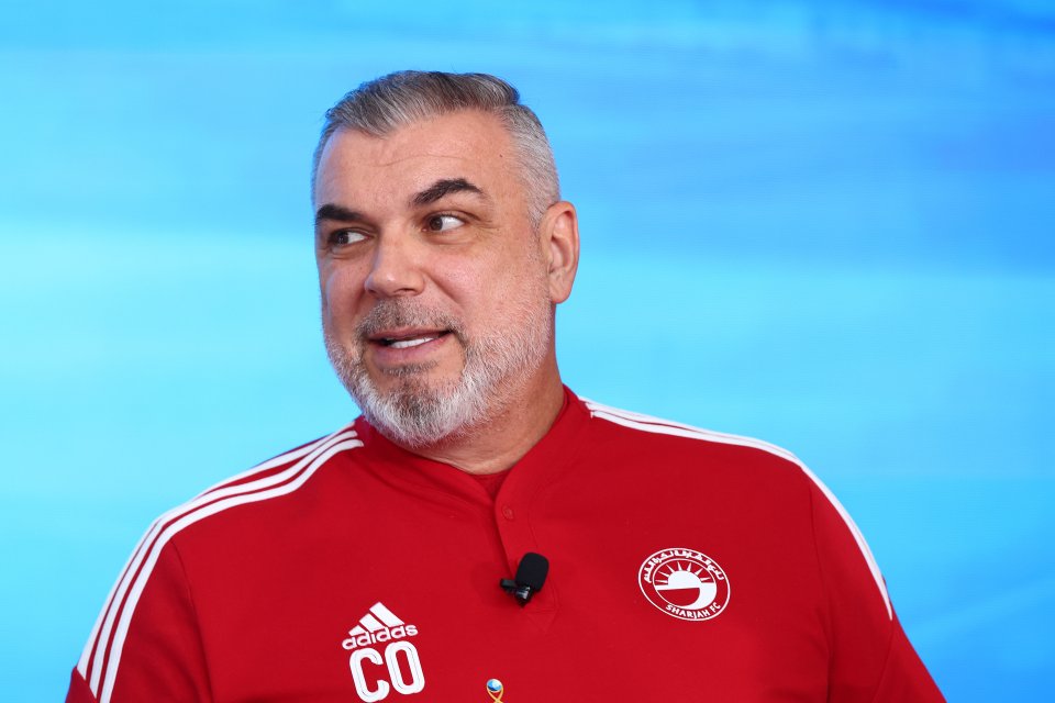 Cosmin Olăroiu este antrenor la Al-Sharjah din 2021