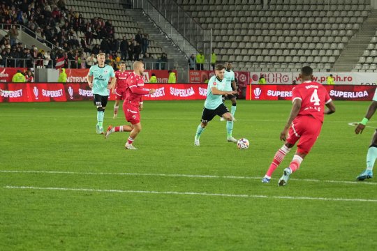 Câți suporteri dinamoviști au venit la meciul cu UTA, după înfrângerea cu FCSB