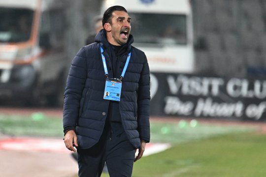 FCSB reloaded: primul 11 trimis de Charalambous la meciul cu FC Botoșani. 3 juniori și-au făcut loc pe bancă