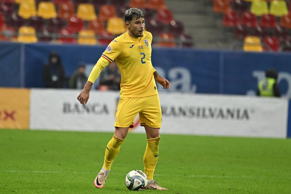 Andrei Rațiu in meciul de fotbal dintre Romania si Kosovo