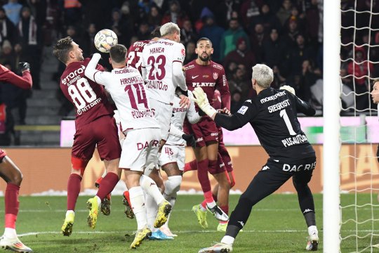 CFR Cluj - Rapid 1-1. Final nebun în Gruia! Ambele goluri au fost marcate după minutul 80