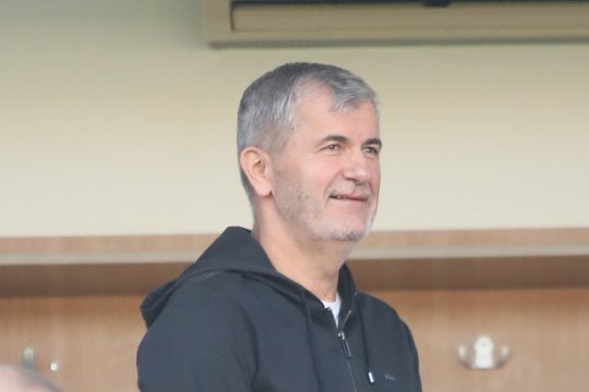 Valeriu Iftime a rostit un singur nume pentru funcția de lider PNL: ”Ne reorganizăm în spatele lui”. Pe cine vor susține liberalii în finala Georgescu - Lasconi