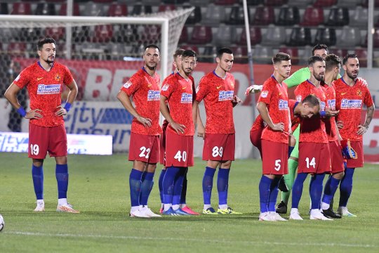 Fostul jucător de la FCSB o face praf pe Lasconi și militează pentru Georgescu: ”E incredibil că o susține atâta lume! Nu accept să fie reprezentată așa România”