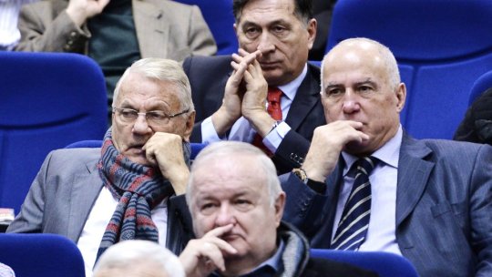 ”Triunghi amoros” în arbitrajul românesc. Ce a putut să facă Ion Crăciunescu pentru o femeie și cine l-a ”pârât” la presă: ”Și el avea pofte...”