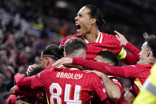 Real Madrid a fost fără replică pe Anfield, PSV revenire fantastică cu Șahtior. Toate rezultatele serii din Champions League sunt AICI