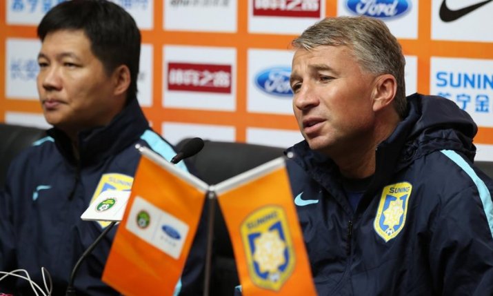 Dan Petrescu, în perioada în care o antrena pe Suning