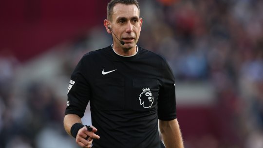 Arbitrul care l-a înjurat pe Jurgen Kloop, acuzat de implicare în pariuri: ”Sper că ai făcut aşa cum am discutat”