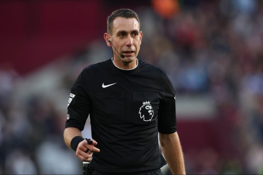 Arbitrul care l-a înjurat pe Jurgen Kloop, acuzat de implicare în pariuri: ”Sper că ai făcut aşa cum am discutat”