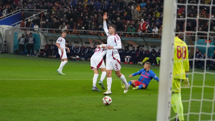 FCSB - Olympiacos s-a încheiat 0-0.