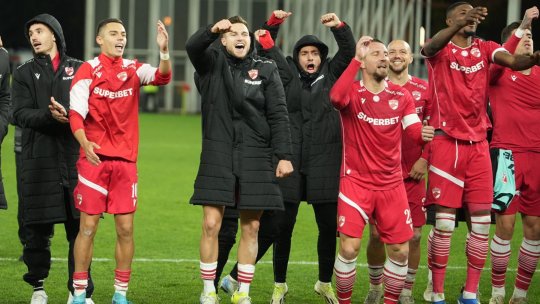 Dinamoviștii, derapaj în stilul lui Șumudică după victoria cu UTA! Florentin Petre și jucătorii au înjurat rivala alături de galerie