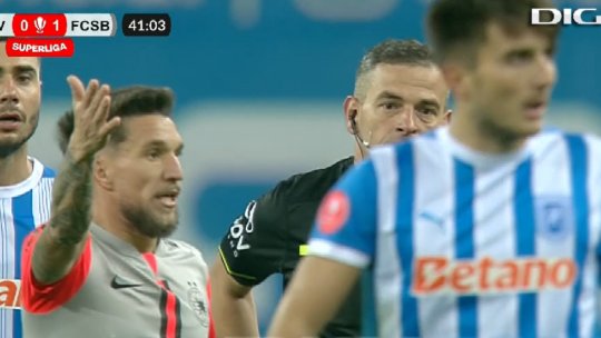 Momente de confuzie la Craiova, după ce Vlădoiu a luat al doilea cartonaș galben. Ce s-a întâmplat