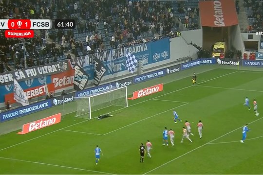 Penalty controversat acordat în Universitatea Craiova - FCSB. Ce s-a întâmplat
