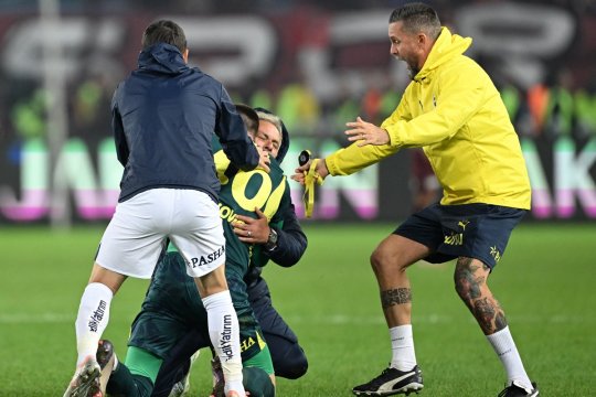 Jose Mourinho, derapaj la finalul victoriei cu echipa lui Drăguș! Fanii gazdelor îl vor suspendat