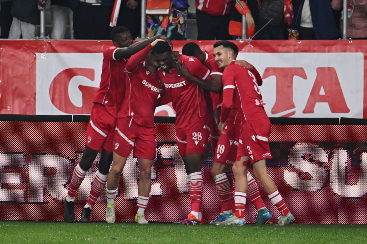 Dinamo luptă pentru un loc în play-off