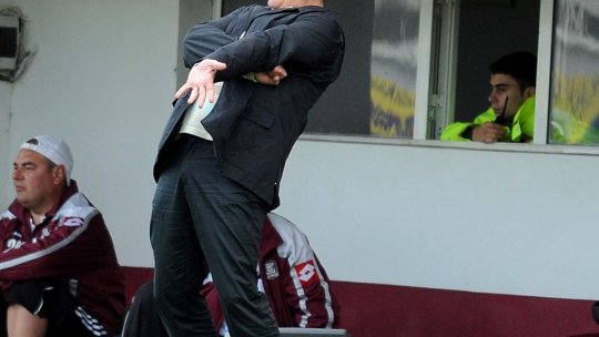 ”Bă, mă omori! Vrei să mă dai afară?”. Ioan Andone a răbufnit înainte de meciul cu Dinamo. Săpunaru a intervenit imediat