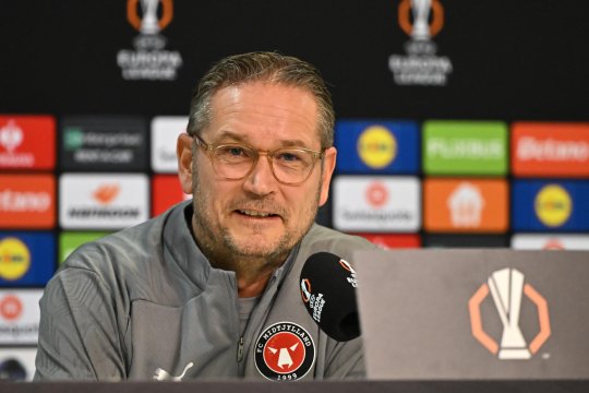Antrenorul celor de la Midtjylland, răspuns amuzant atunci când a fost întrebat de primul 11 al FCSB: ”Să vedem dacă a mințit”