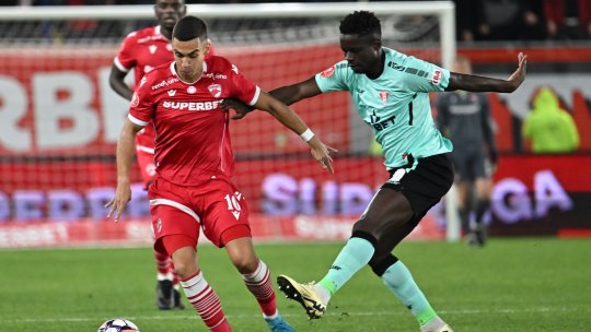 Jucătorii de la Dinamo, certați de Zeljko Kopic. Cătălin Cîrjan: ”Era foarte greu să vorbim între noi. În vestiar, eram toți cu capul în jos”