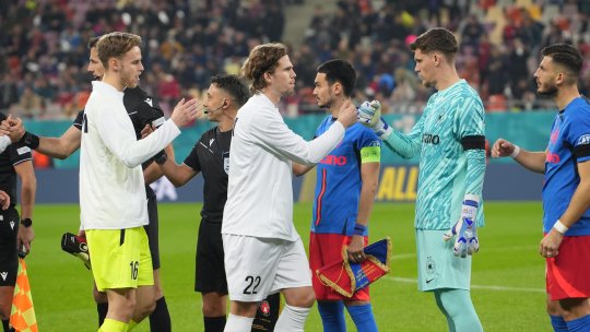 Moment de tăcere înainte startului partidei de pe Arena Națională. Pentru cine a ținut toată lumea un minut de reculegere