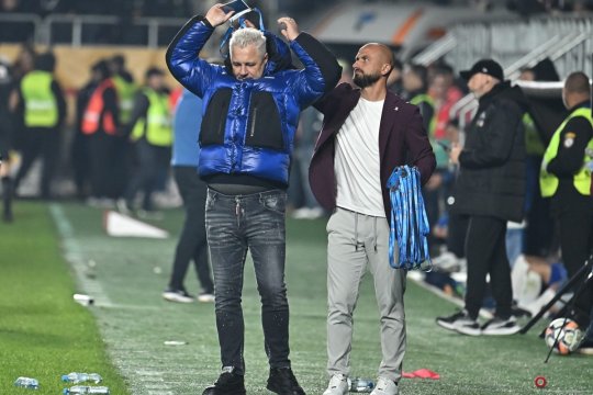 Jucătorul adus de Marius Șumudică a intrat în contre cu tehnicianul Rapidului. Tensiuni la meciul cu UTA
