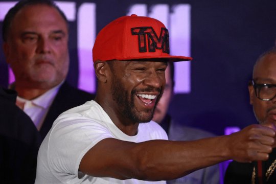 Iubitul Anamariei Prodan a primit un cadou de 50.000 de euro din partea lui Floyd Mayweather