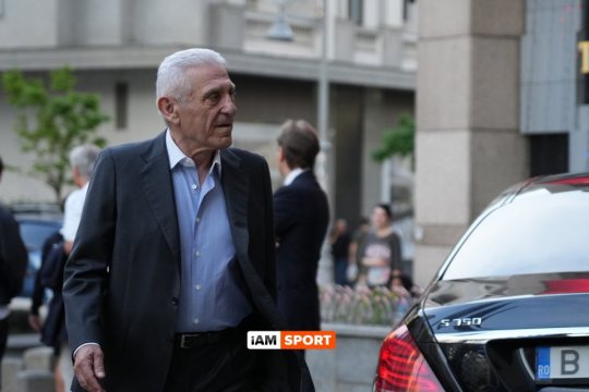 ”Ziceai că a fost o bombă acolo, cu toată poliția în jurul mașinii!”. Cum a sabotat Giovanni Becali unul dintre cele mai sonore transferuri din istoria fotbalului românesc