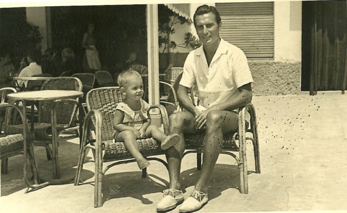 Alături de fiul cel mare, Silvio, născut în 1950, când Nicolae evolua la Brescia
