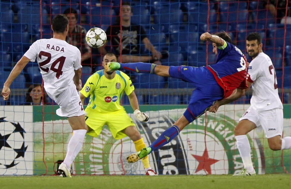 Mario Felgueiras, în tricoulcelor de la CFR Cluj