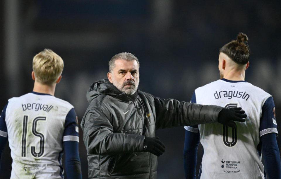 Radu Drăgușin a explicat ce nu merge la Tottenham acum: ”Este intens” + Ce a spus de Postecoglu